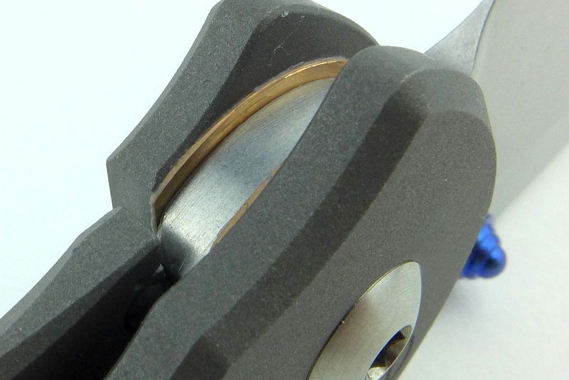 Knife Review Chris Reeve Knives Large Inkosi Candle Power Flashlight